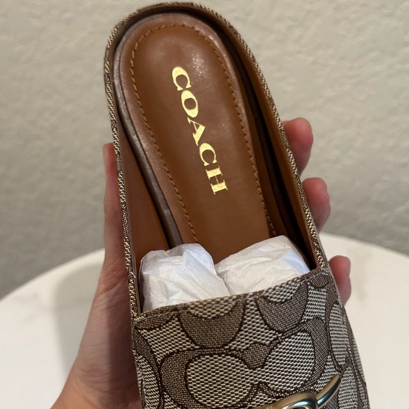 Coach Sienna Signature Slides Shoes Size 8.5 NWT - Picture 3 of 9